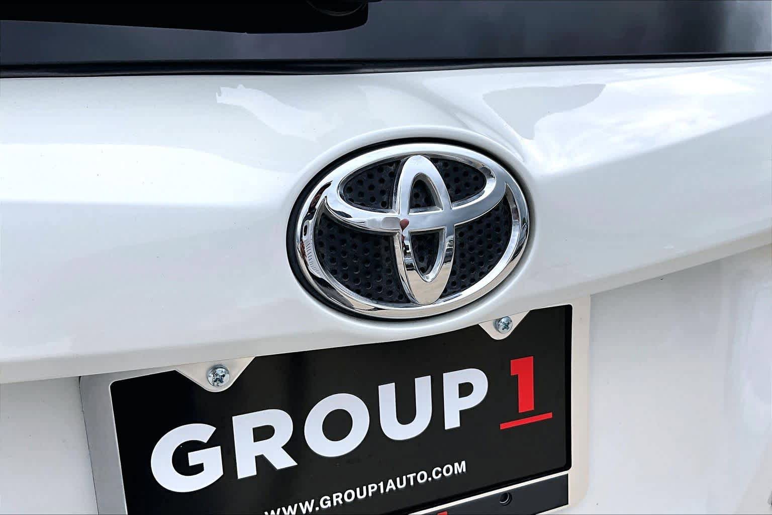 Used 2017 Toyota RAV4 Limited FWD image 31