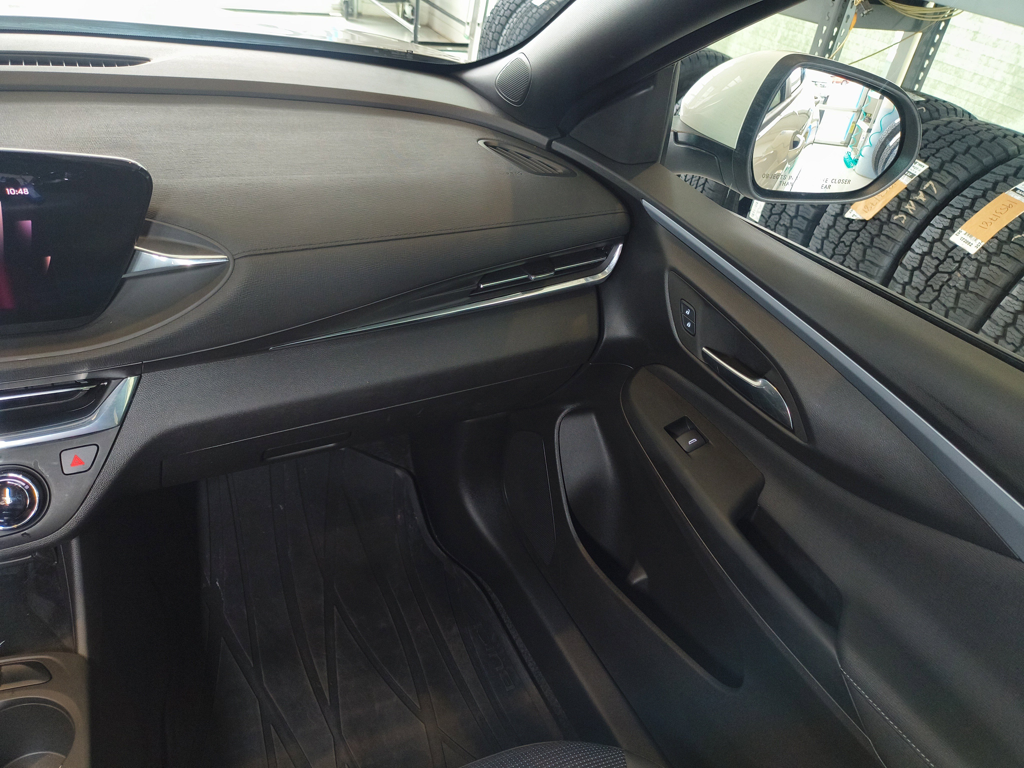 Used 2025 Buick Envista Preferred w/ Convenience I Package image 17