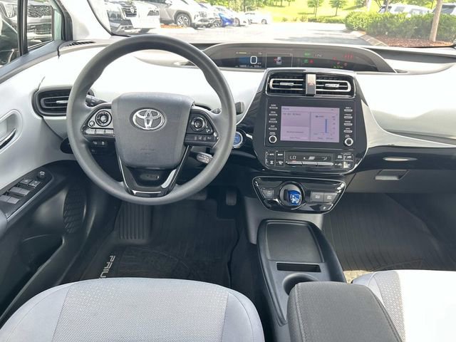 Used 2020 Toyota Prius LE FWD image 16