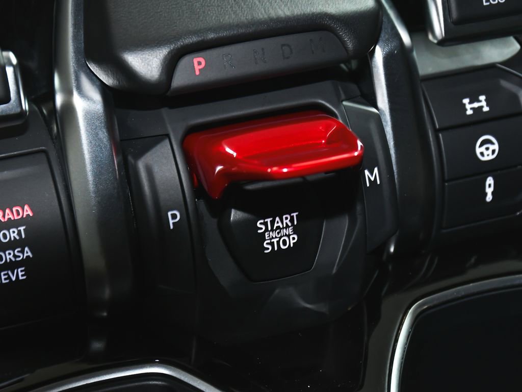 Used 2020 Lamborghini Urus image 36