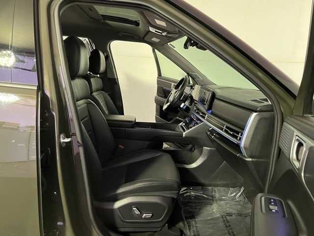 Used 2024 Hyundai Santa Fe Limited image 29