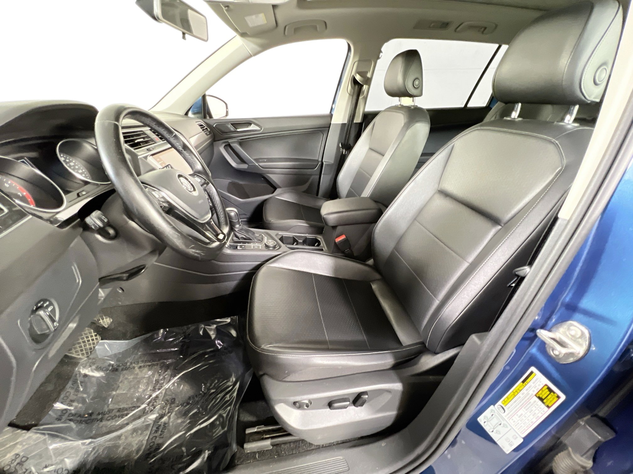 Used 2018 Volkswagen Tiguan SEL image 21