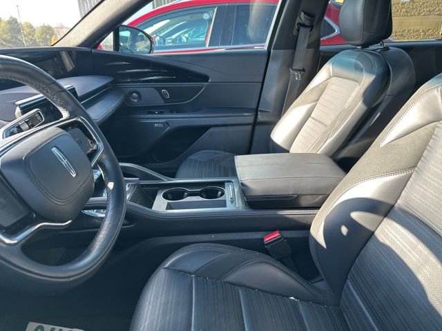 Used 2024 Lincoln Nautilus Reserve w/ Equipment Group 202A image 6