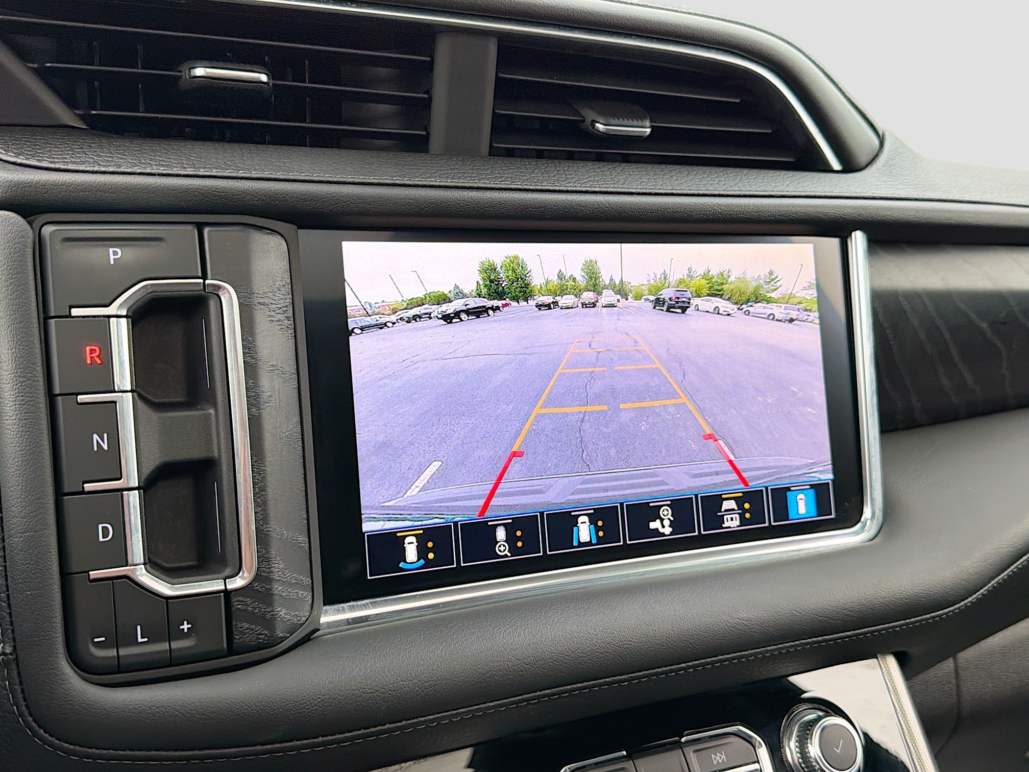 Used 2021 GMC Yukon Denali AWD/4WD image 20