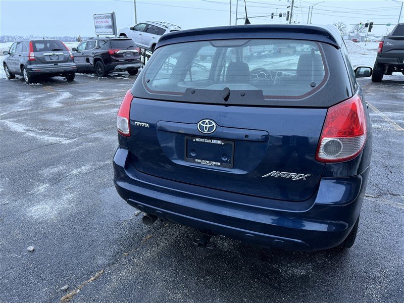 Used 2004 Toyota Matrix XR image 4