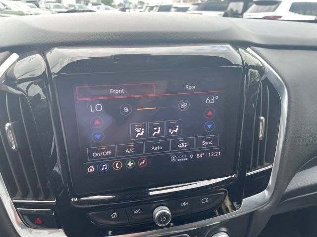 Used 2022 Chevrolet Traverse LT FWD image 12