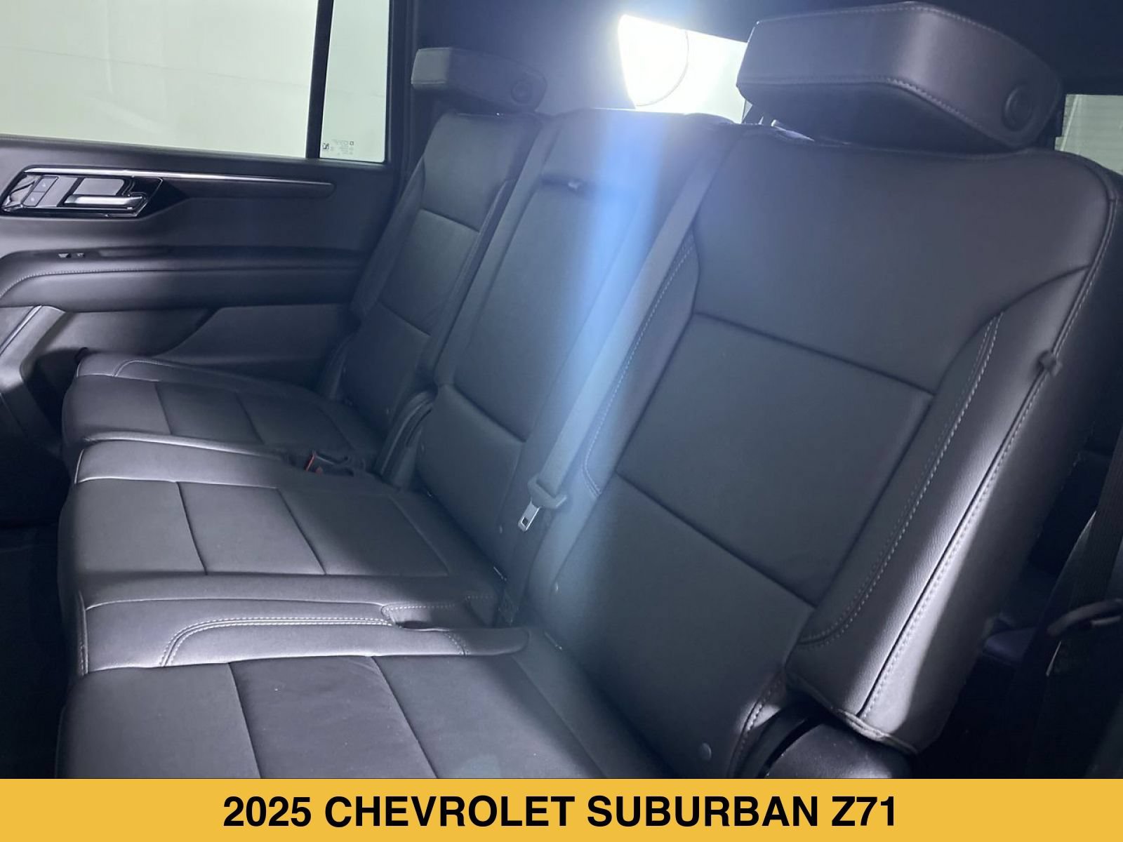 Certified 2025 Chevrolet Suburban Z71 AWD/4WD image 13