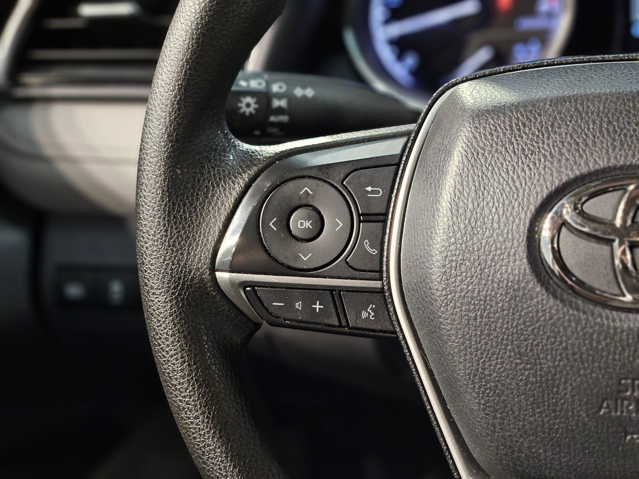 Used 2023 Toyota Camry LE image 26