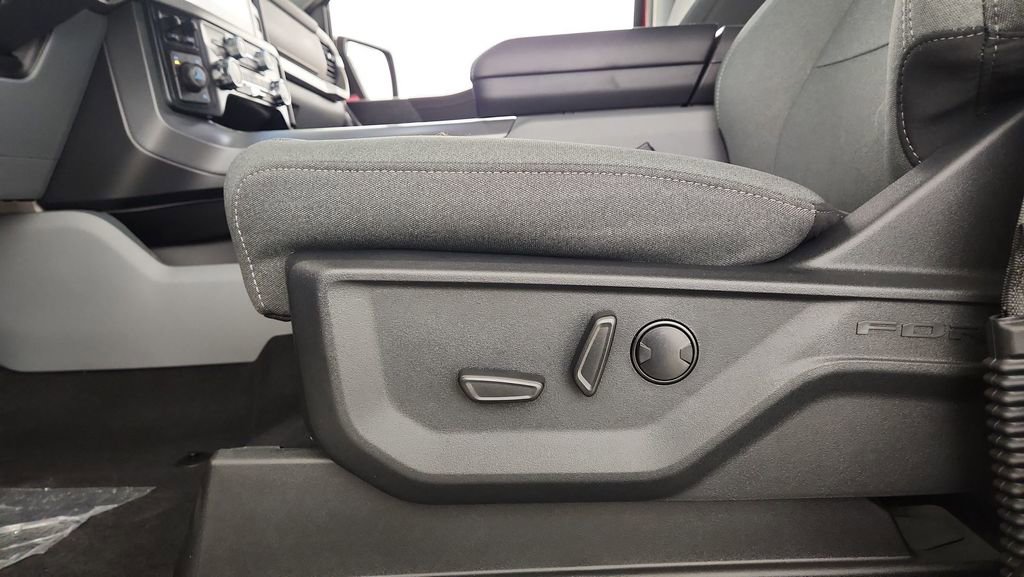 New 2024 Ford F150 XLT w/ Equipment Group 302A MID image 28