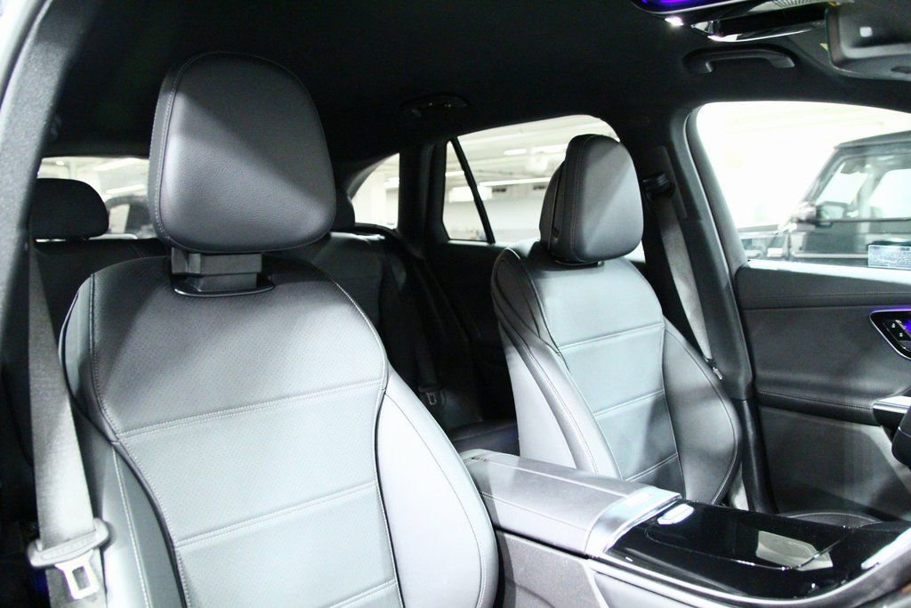 Certified 2025 Mercedes-Benz GLC 300 4MATIC image 23
