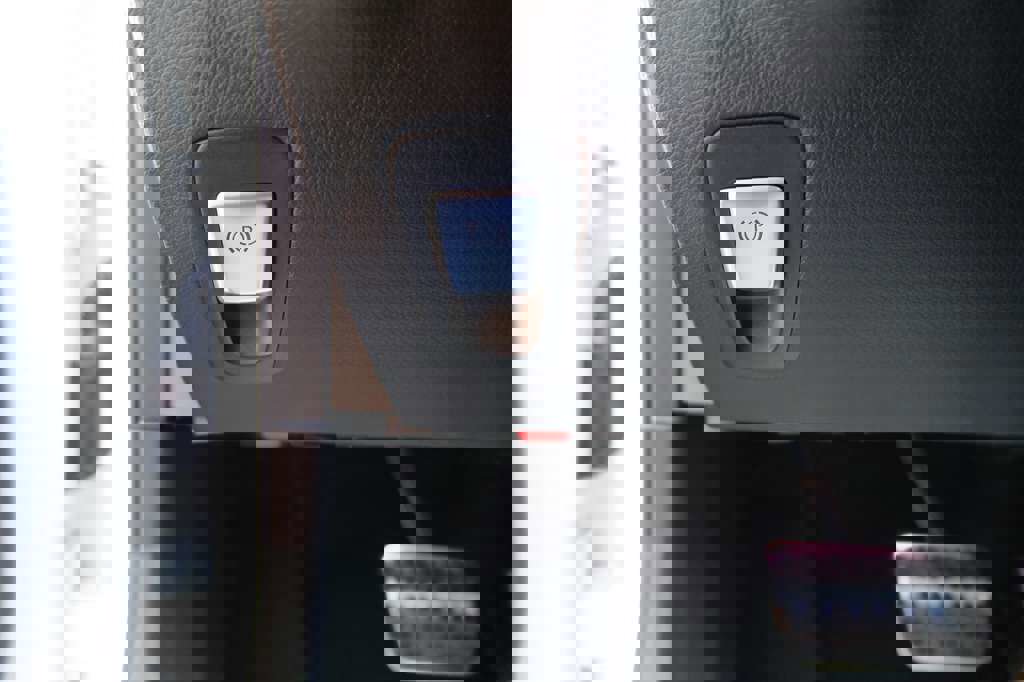 Used 2021 Mercedes-Benz C 300 4MATIC Sedan w/ AMG Line image 40