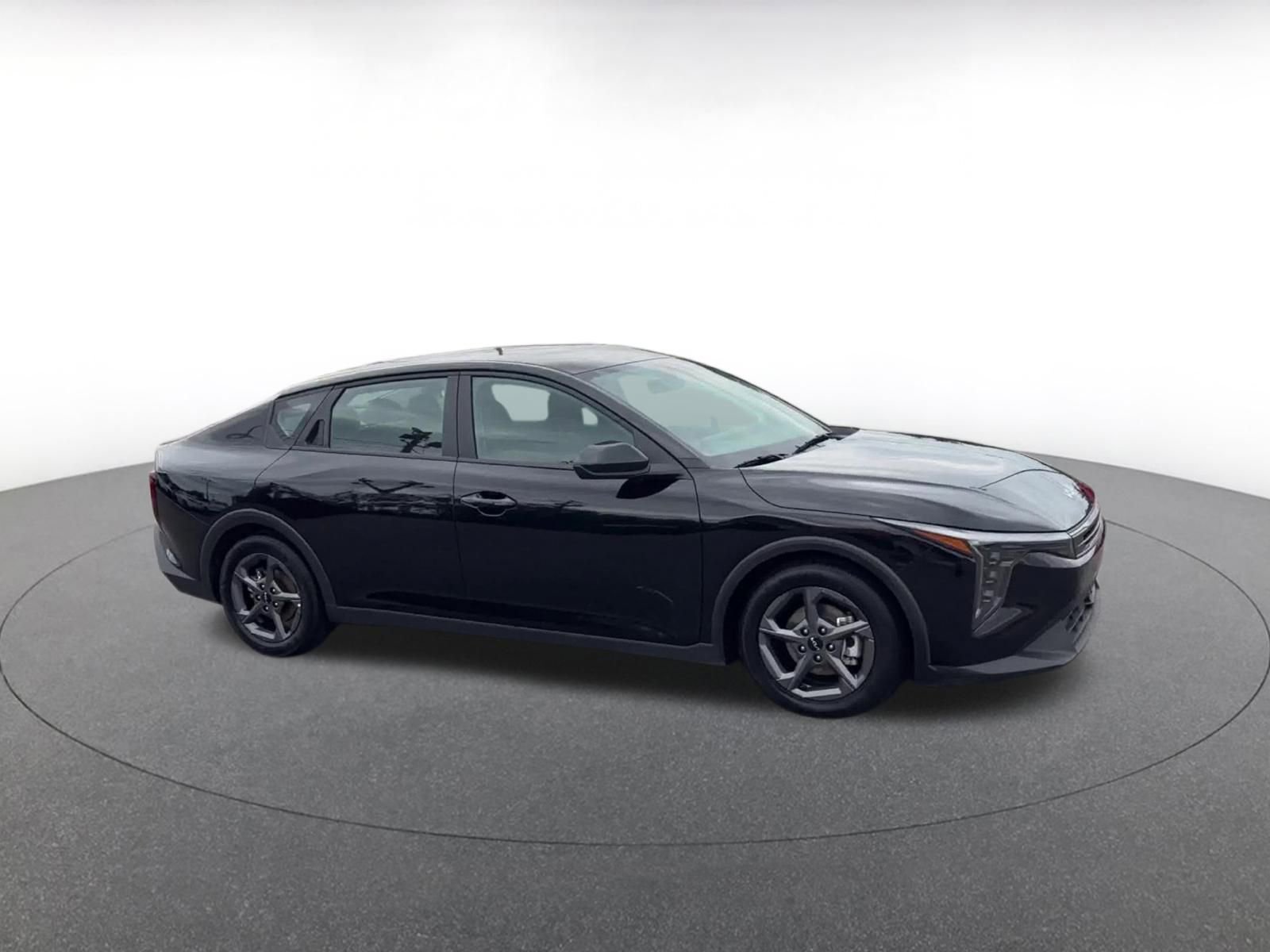 Used 2025 Kia K4 FWD image 2