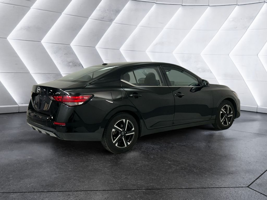 Used 2024 Nissan Sentra SV FWD image 4