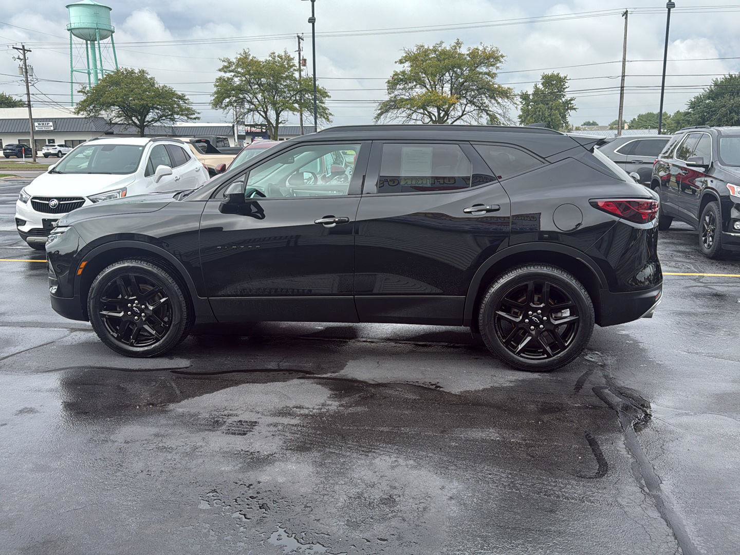 Used 2023 Chevrolet Blazer LT w/ Convenience Package FWD image 4