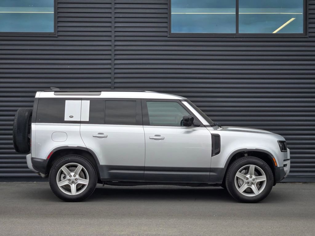Used 2020 Land Rover Defender 110 SE AWD/4WD image 7