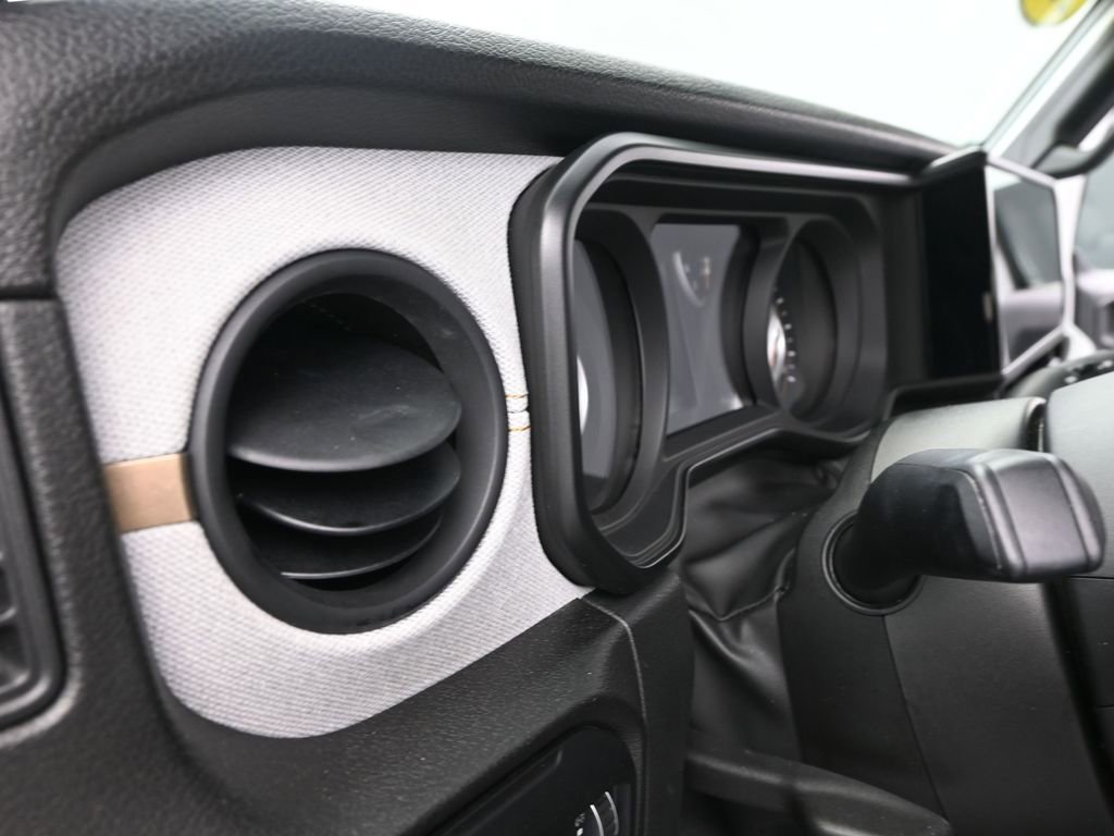 Used 2024 Jeep Wrangler Sport S image 30