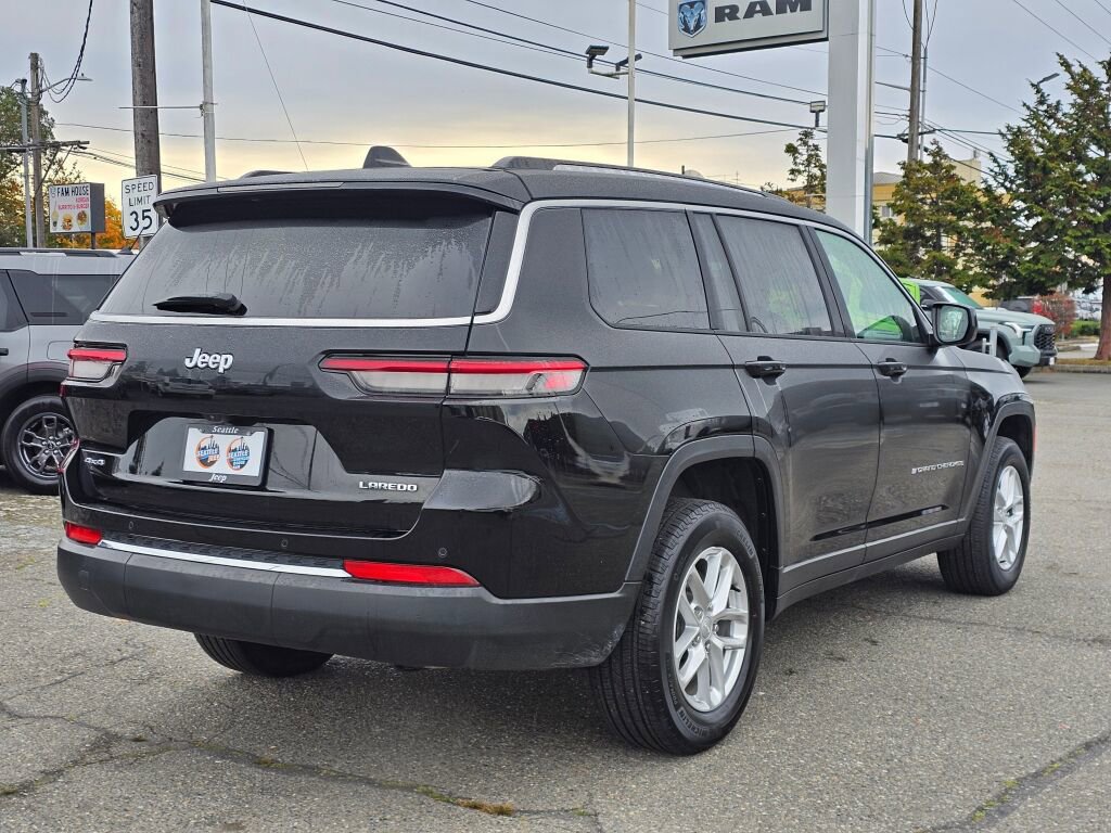 Used 2023 Jeep Grand Cherokee L Laredo image 8