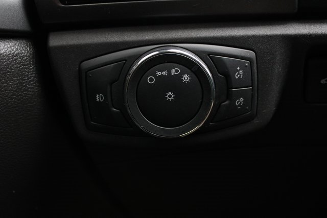 Used 2015 Ford Fusion SE w/ Equipment Group 201A image 17