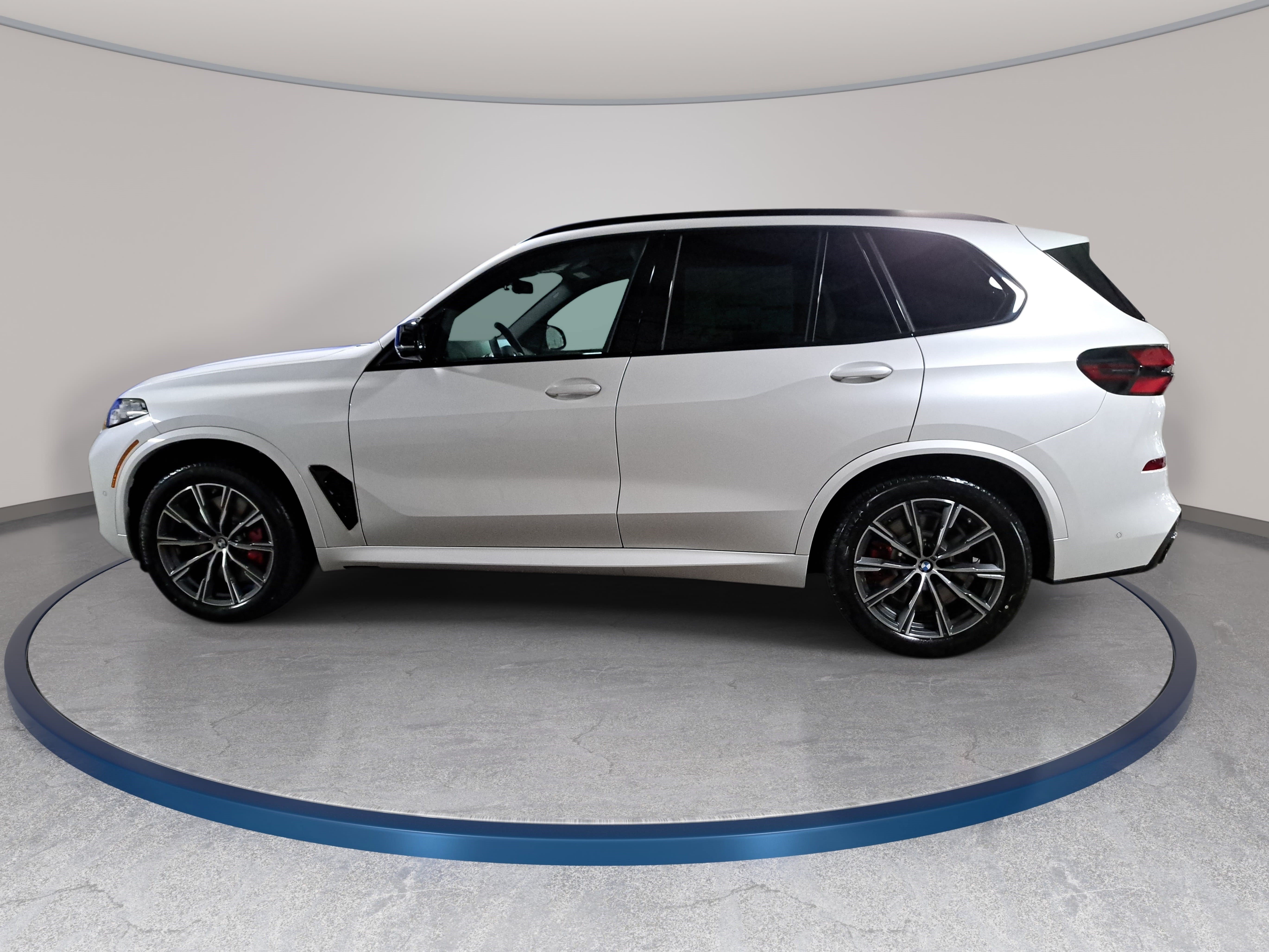 New 2026 BMW X5 M60i AWD/4WD image 8