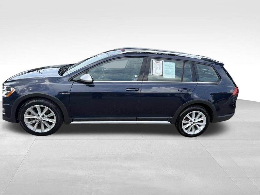Used 2017 Volkswagen Golf Alltrack SE AWD/4WD image 3