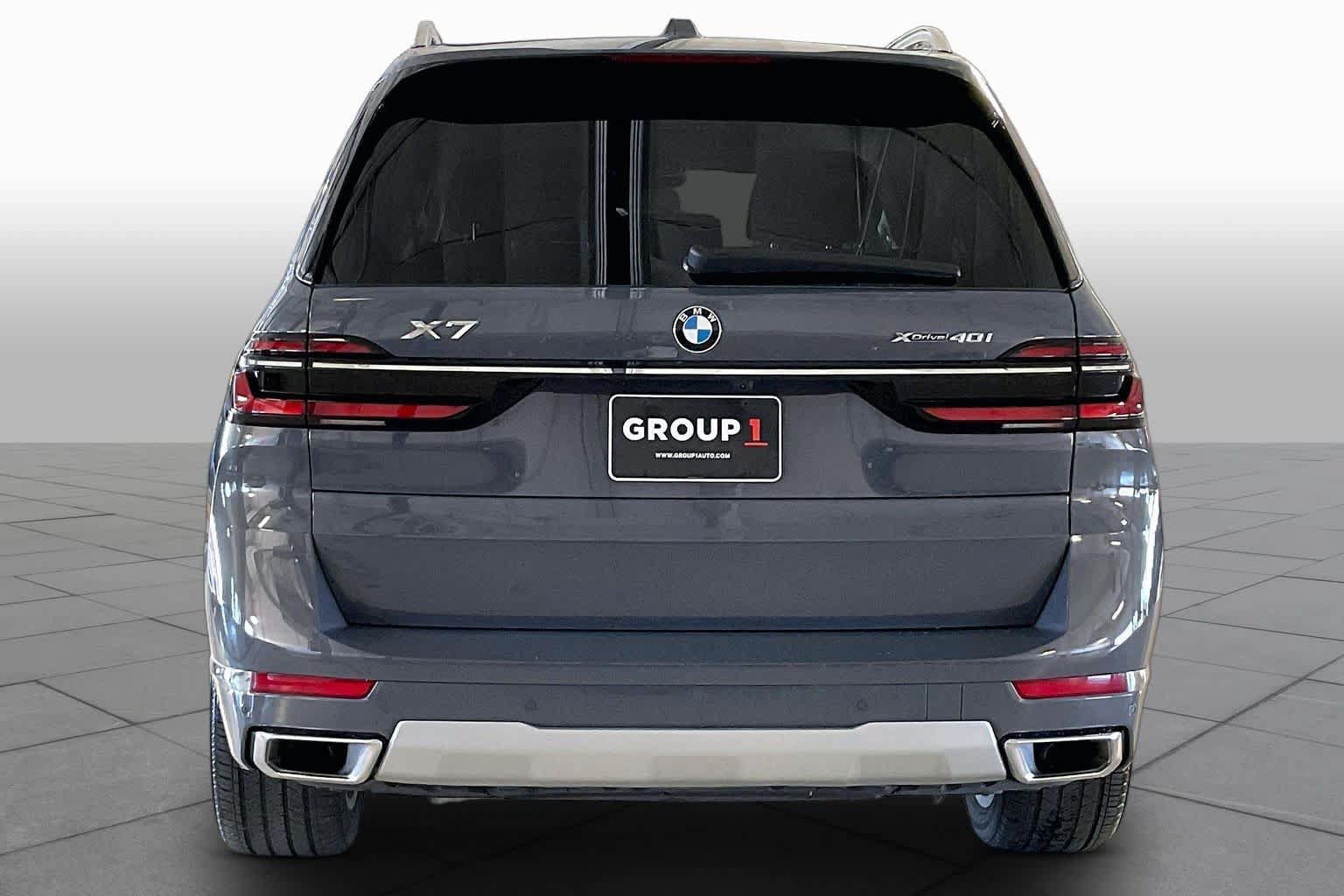 Used 2026 BMW X7 xDrive40i AWD/4WD image 4