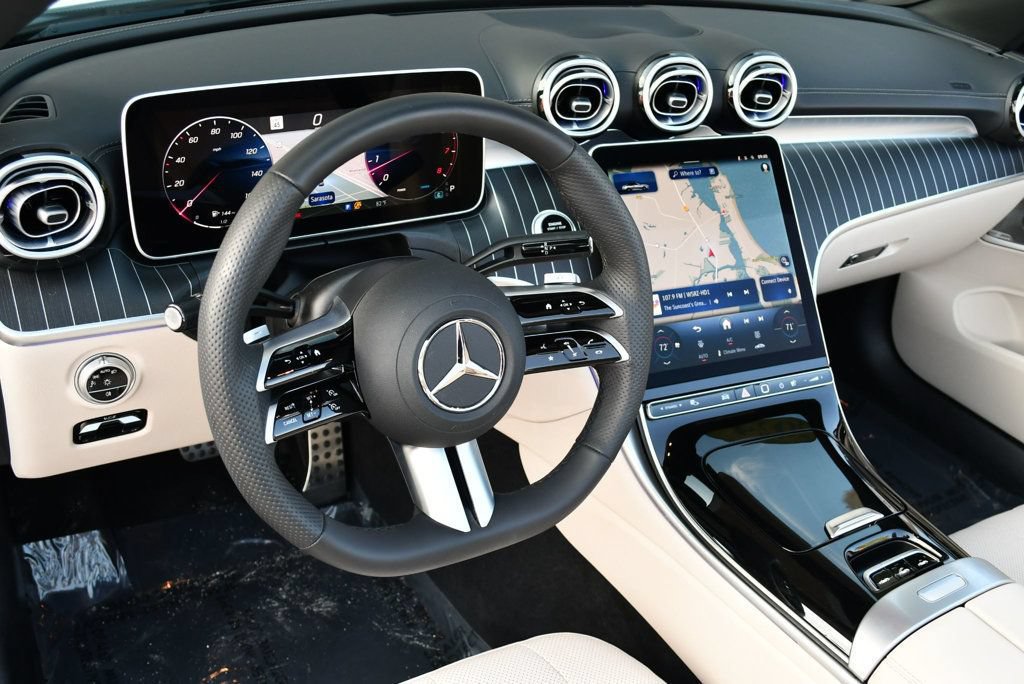 Used 2024 Mercedes-Benz CLE 450 4MATIC Cabriolet image 62