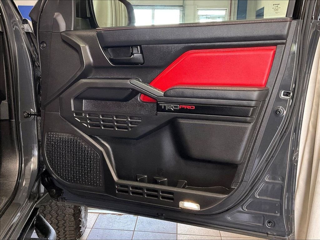 Used 2025 Toyota Tacoma TRD Pro AWD/4WD image 12
