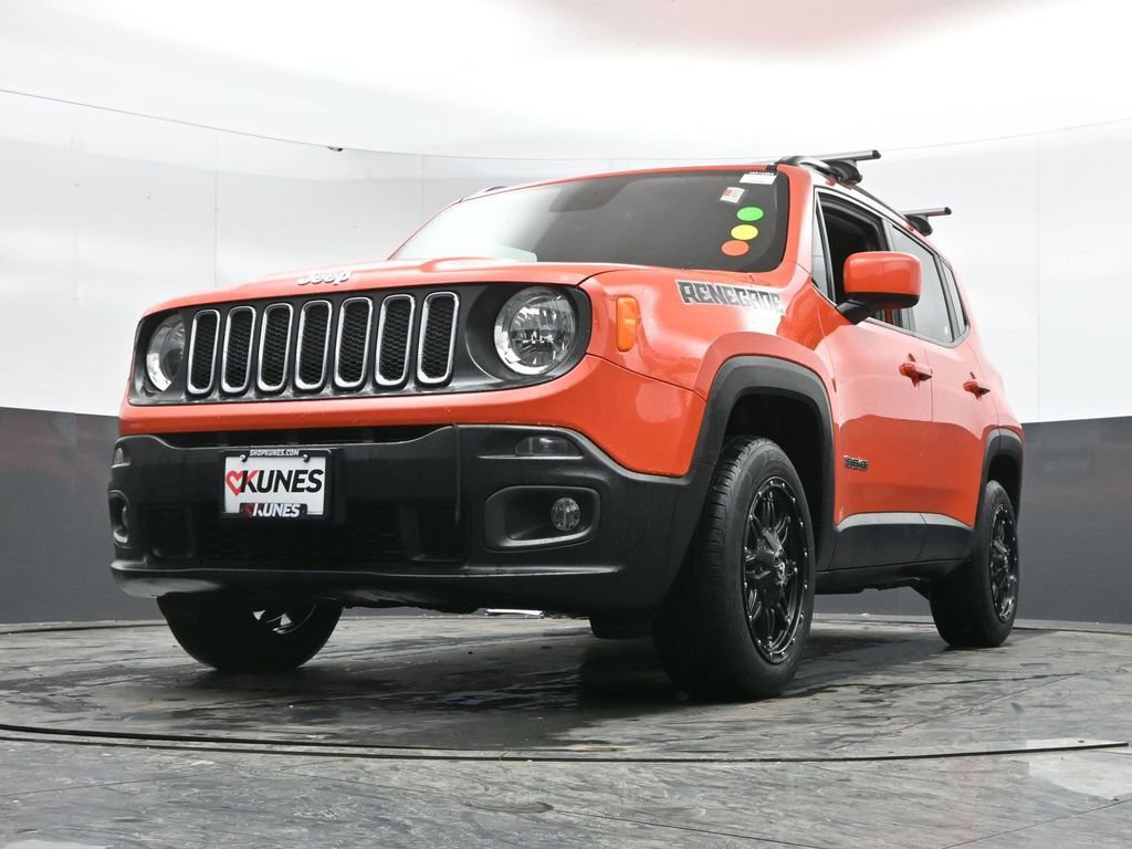 Used 2018 Jeep Renegade Latitude w/ Cold Weather Group image 49