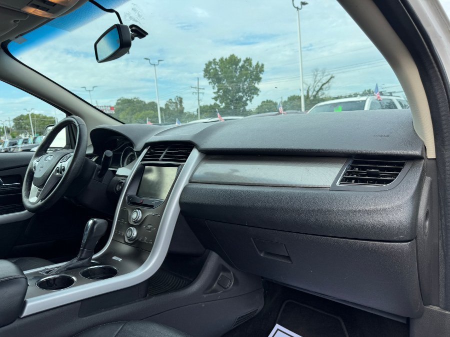Used 2014 Ford Edge SEL w/ Equipment Group 205A FWD image 20