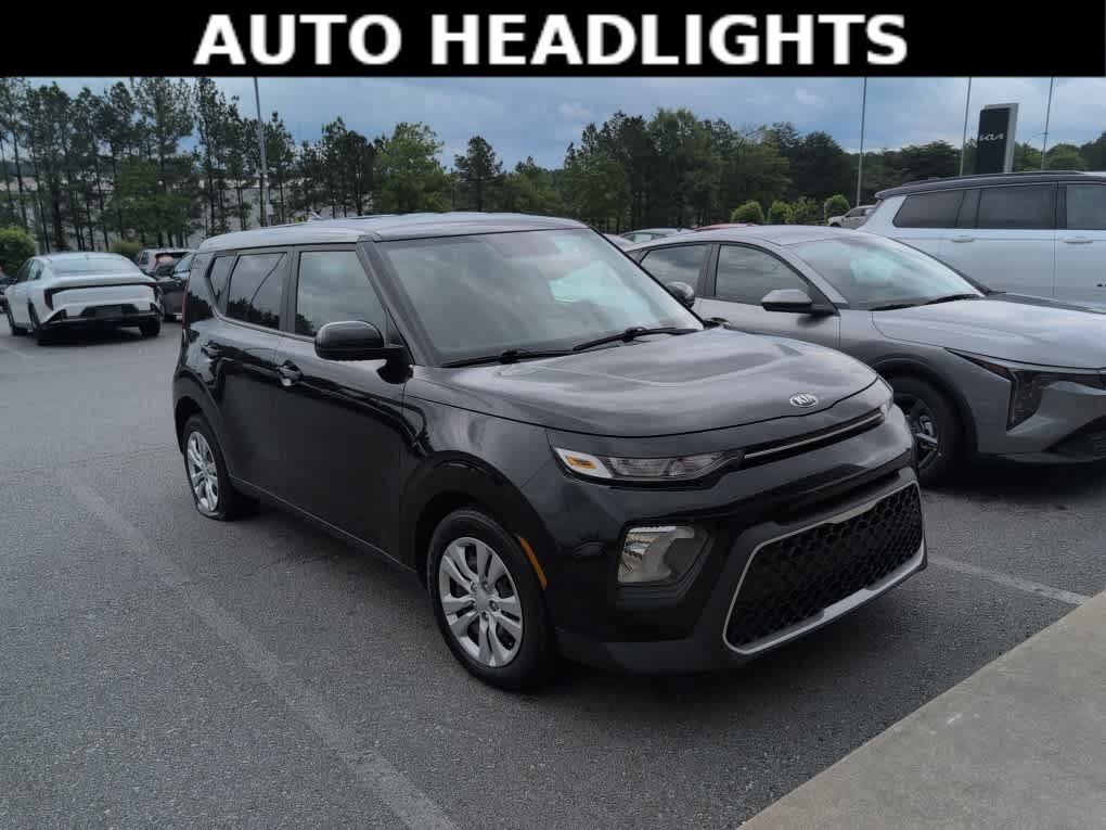 Used 2021 Kia Soul LX FWD image 3