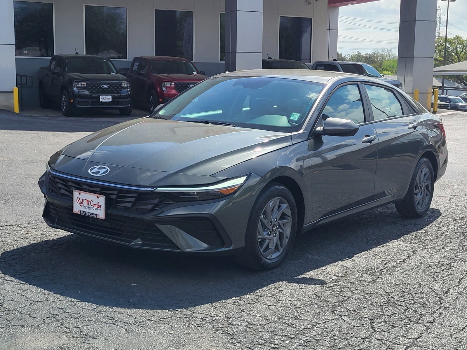 Used 2026 Hyundai Elantra Blue image 8