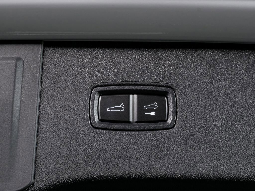 New 2026 Porsche Cayenne image 33