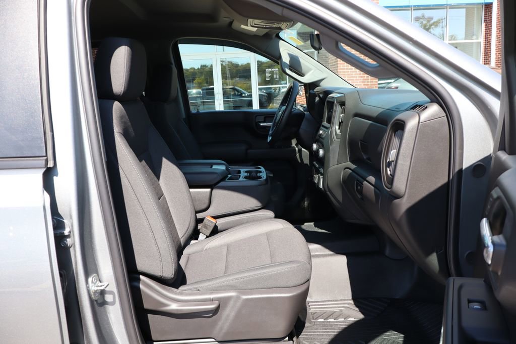 Used 2025 Chevrolet Silverado 1500 Custom Trail Boss w/ LPO, Dark Essentials Package image 47