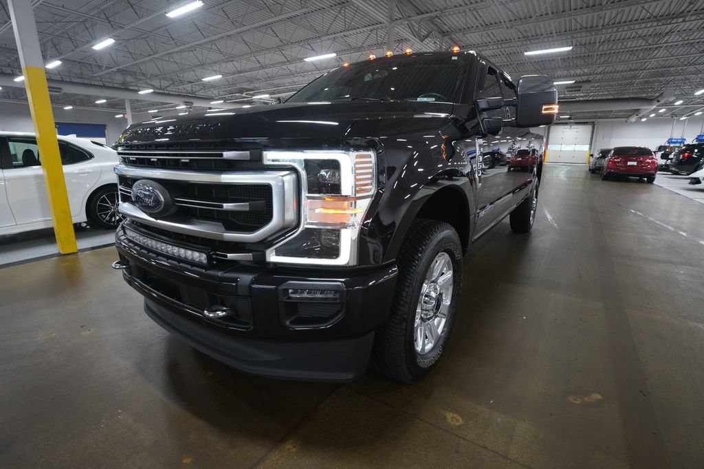 Used 2022 Ford F350 Platinum w/ FX4 Off-Road Package AWD/4WD image 12