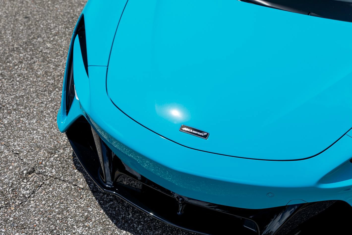 Used 2023 McLaren Artura RWD image 13