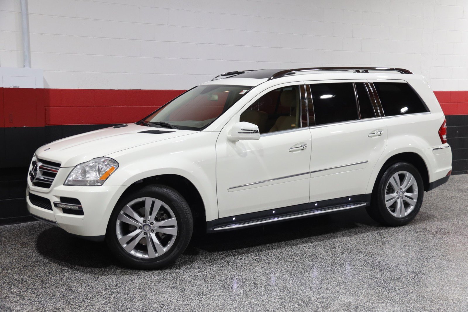 Used 2012 Mercedes-Benz GL 450 4MATIC w/ Premium 2 Pkg image 17