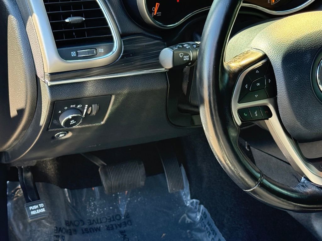 Used 2021 Jeep Grand Cherokee Limited w/ Trailer Tow Group IV image 11