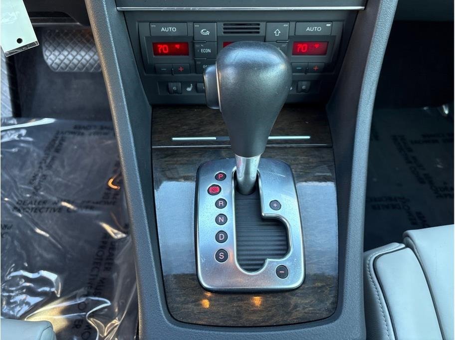 Used 2006 Audi S4 Cabriolet image 18