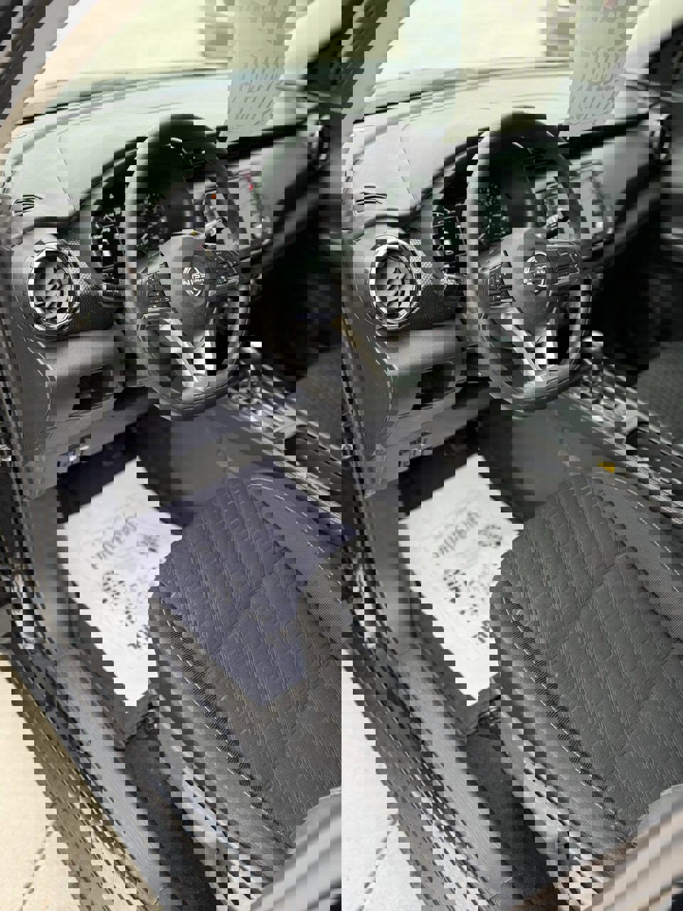 Used 2022 Nissan Kicks SV FWD image 9