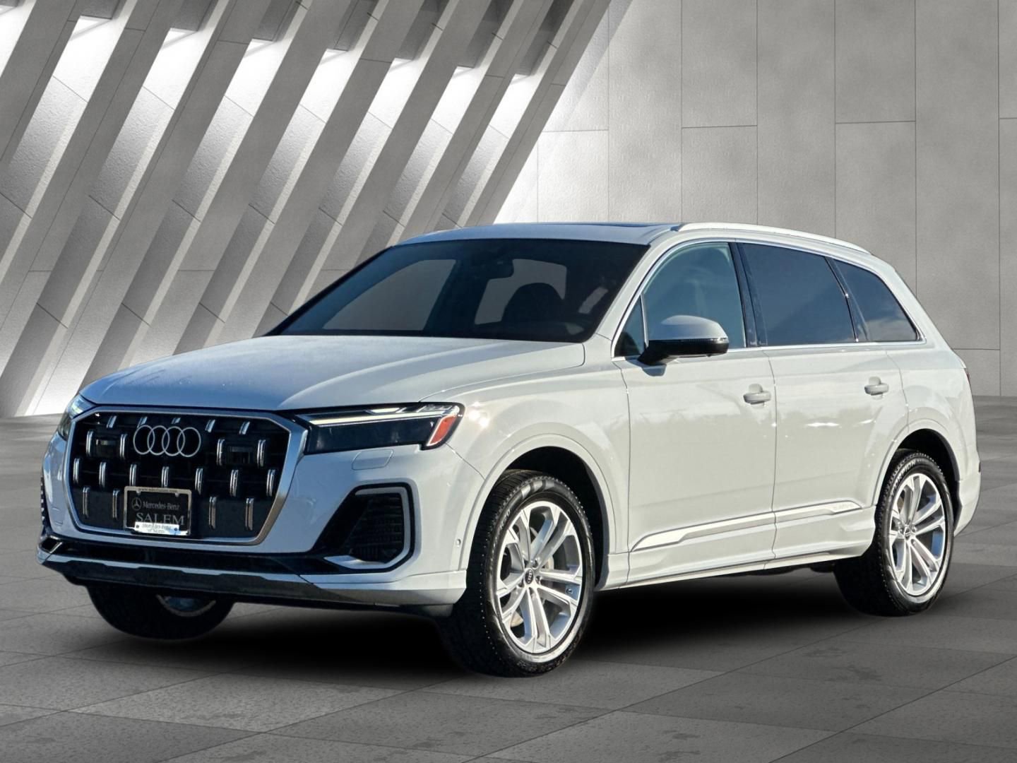Used 2025 Audi Q7 3.0T Premium Plus w/ Premium Plus Package image 8