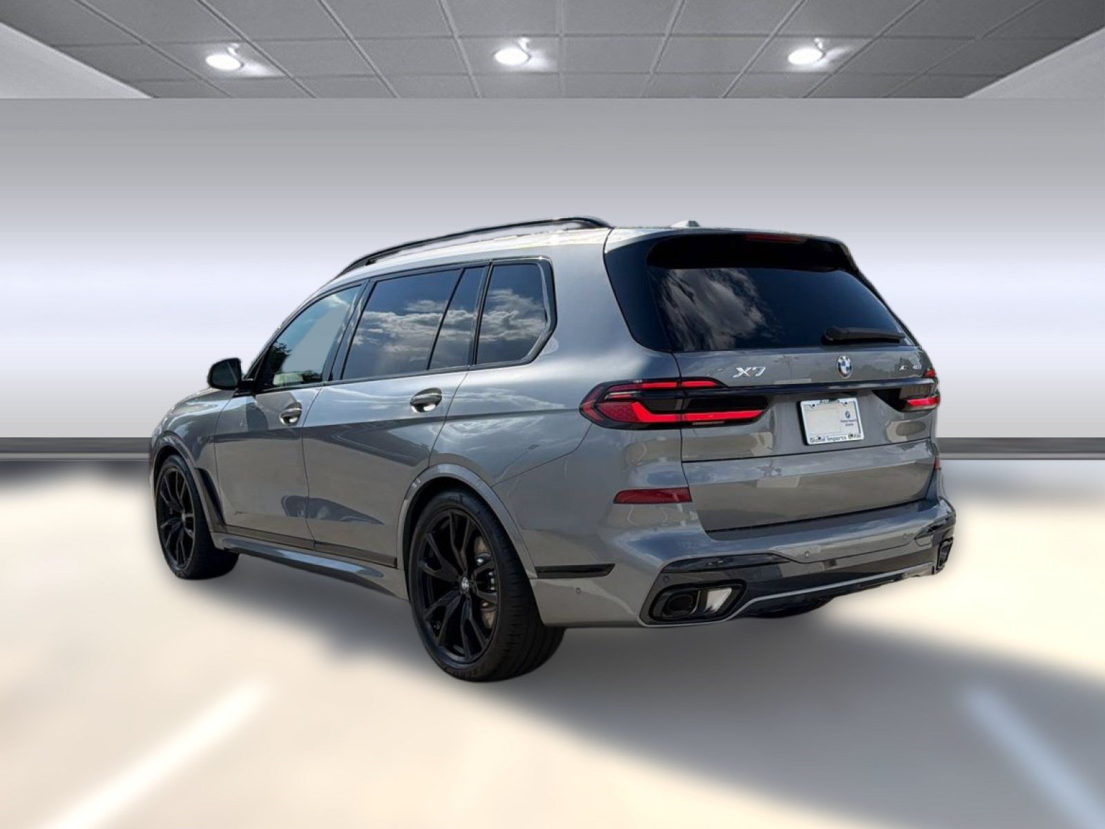 New 2027 BMW X7 xDrive40i w/ Executive Package AWD/4WD image 3