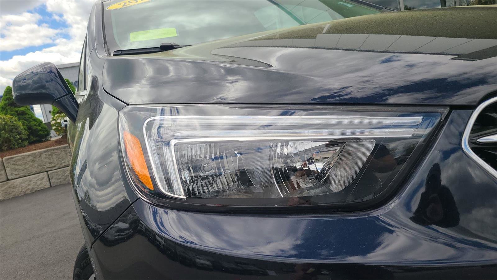 Used 2022 Buick Encore Preferred w/ Safety Package AWD/4WD image 2