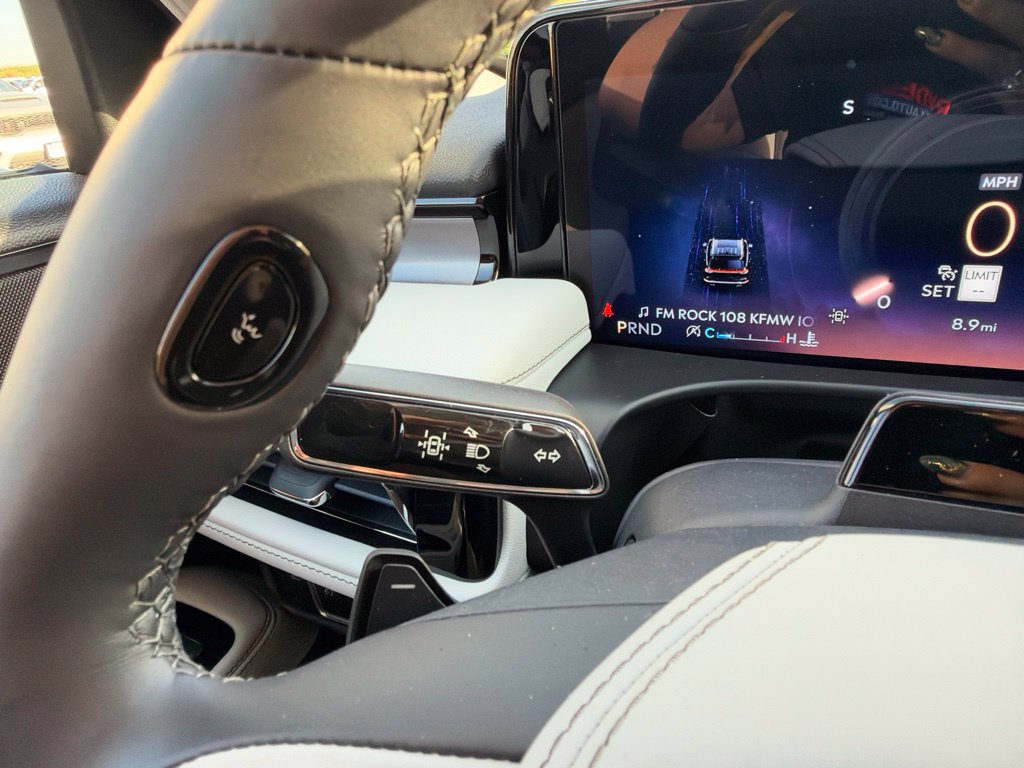 New 2027 Lincoln Aviator AWD image 22