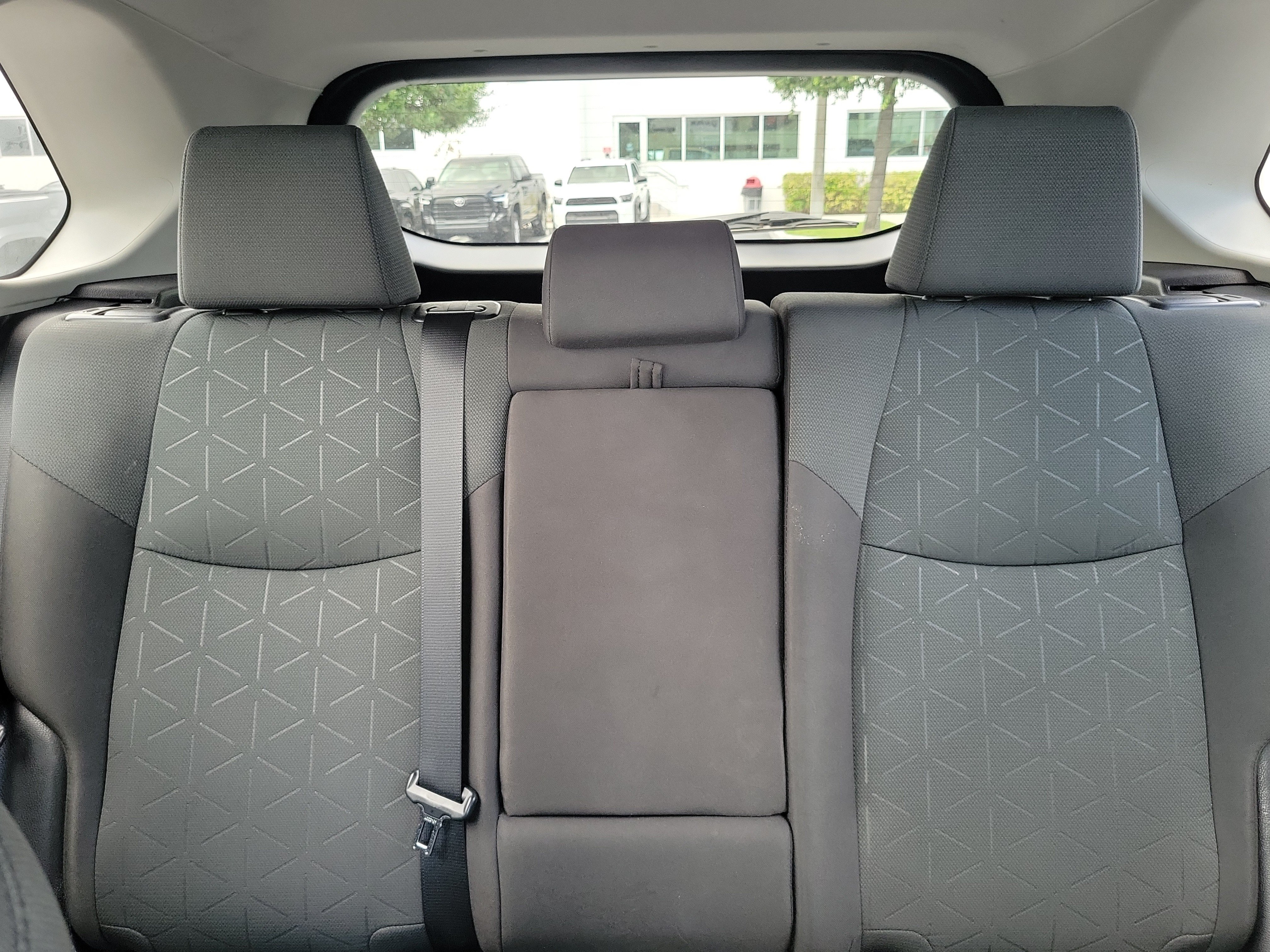 Used 2023 Toyota RAV4 XLE w/ Convenience Package FWD image 21