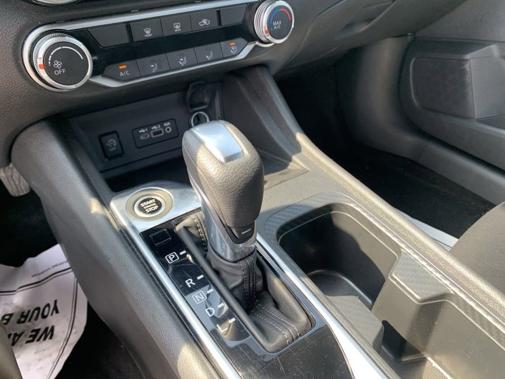 Used 2025 Nissan Sentra SV FWD image 26