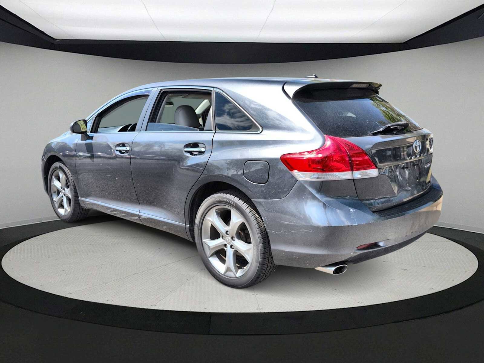 Used 2011 Toyota Venza AWD w/ Comfort Pkg image 6