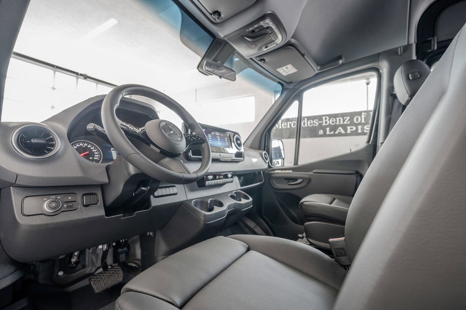 New 2025 Mercedes-Benz Sprinter 2500 image 6
