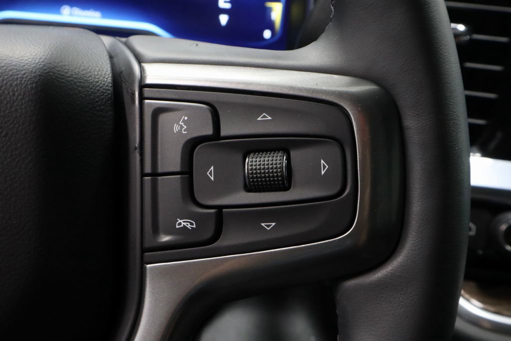 Used 2024 Chevrolet Silverado 1500 LT AWD/4WD image 29