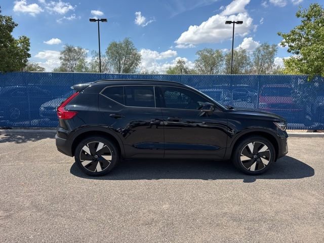 New 2025 Volvo EX40 Core w/ Climate Package AWD/4WD image 4