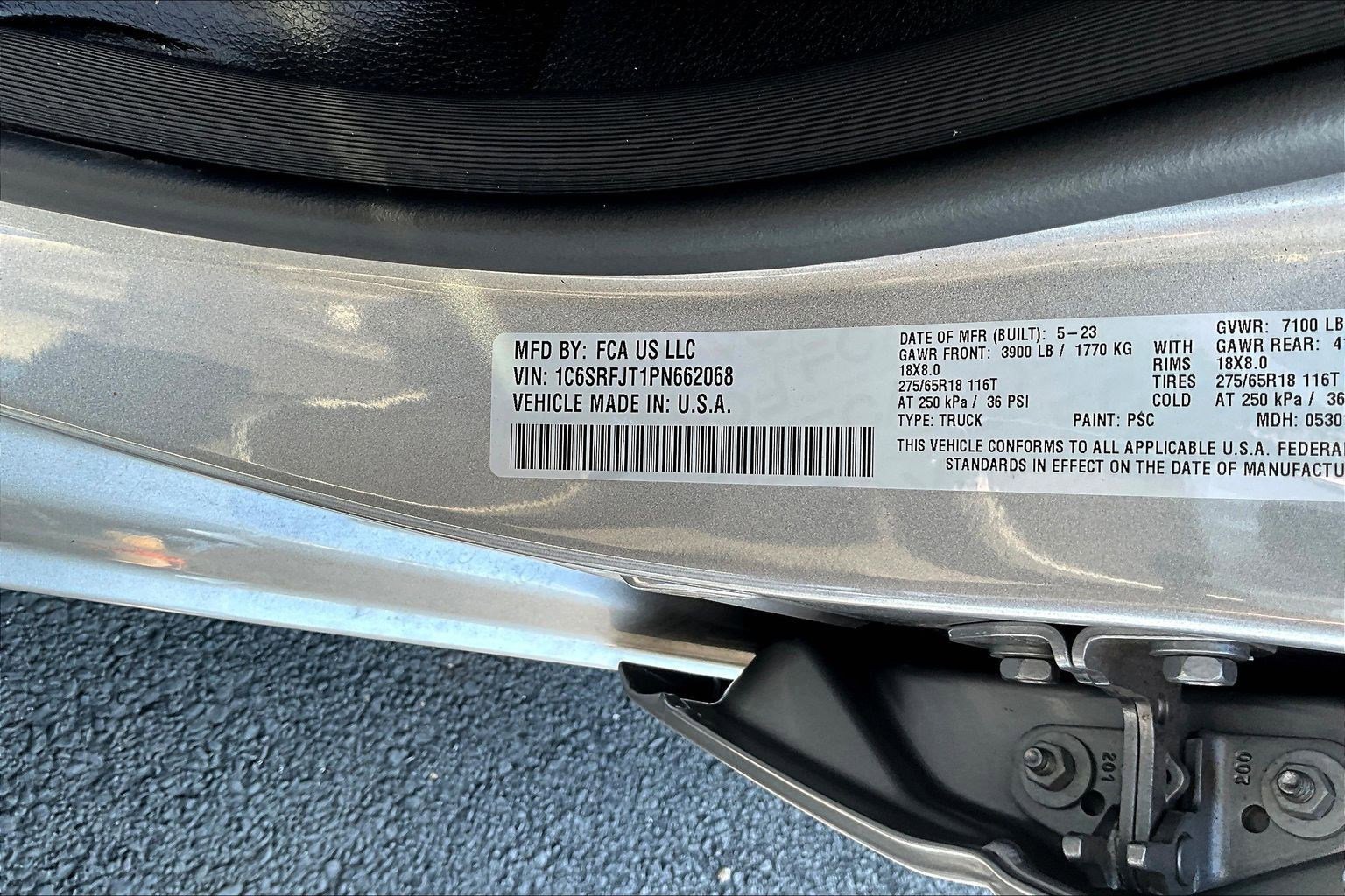 Used 2023 RAM 1500 Laramie AWD/4WD image 18